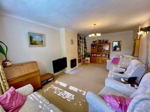 LOUNGE- click for photo gallery